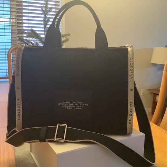 Marc Jacobs The Tote Bag - Medium - Picture 4 of 5